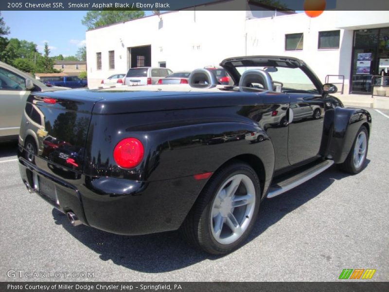 Smokin' Asphalt Black / Ebony Black 2005 Chevrolet SSR