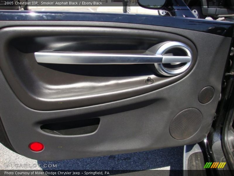 Smokin' Asphalt Black / Ebony Black 2005 Chevrolet SSR