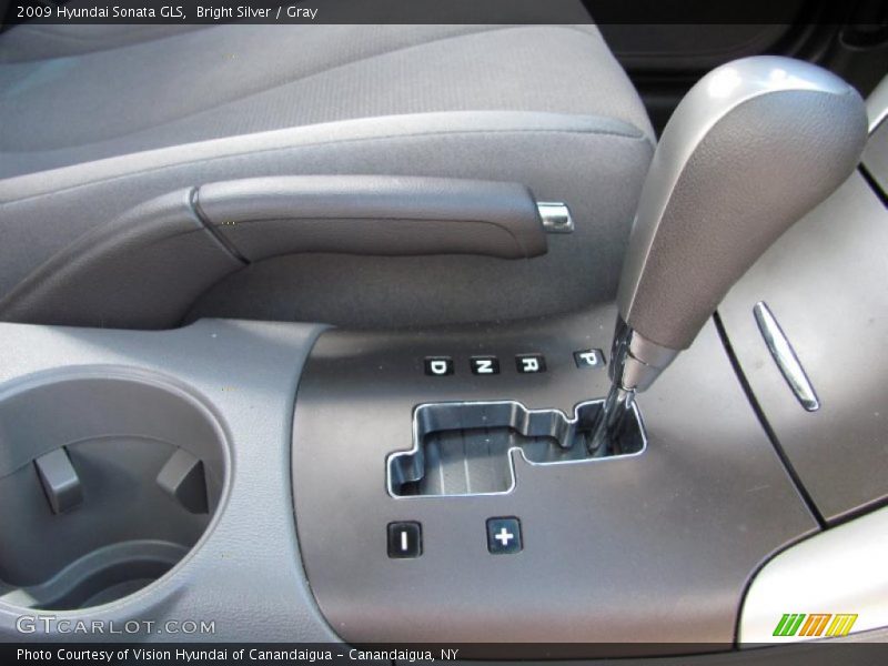 Bright Silver / Gray 2009 Hyundai Sonata GLS