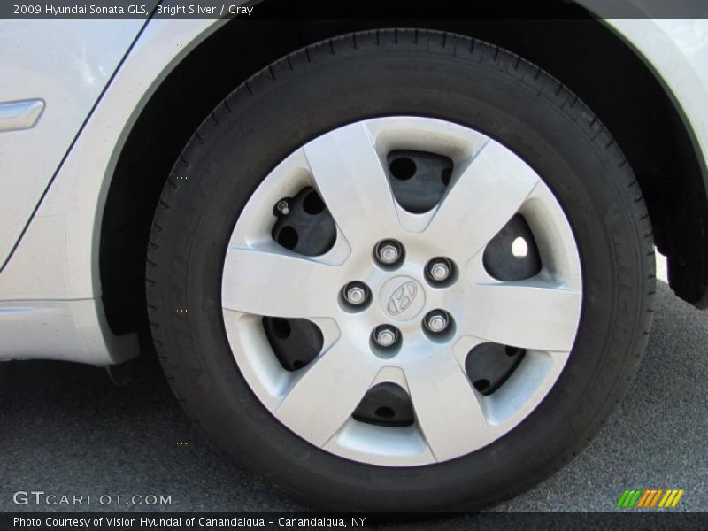 Bright Silver / Gray 2009 Hyundai Sonata GLS