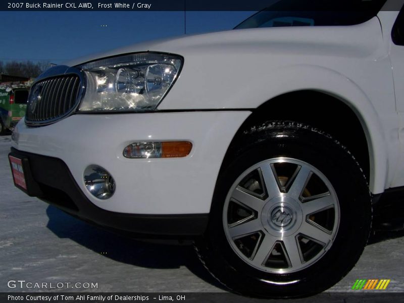 Frost White / Gray 2007 Buick Rainier CXL AWD
