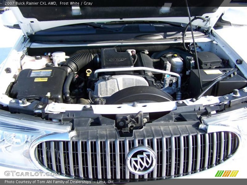 Frost White / Gray 2007 Buick Rainier CXL AWD