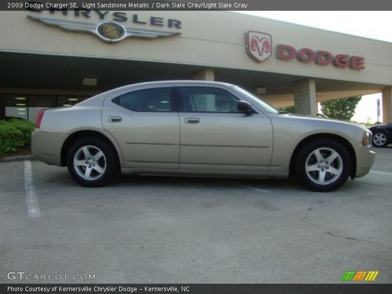 Light Sandstone Metallic / Dark Slate Gray/Light Slate Gray 2009 Dodge Charger SE