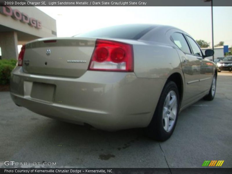 Light Sandstone Metallic / Dark Slate Gray/Light Slate Gray 2009 Dodge Charger SE