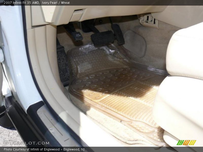 Ivory Pearl / Wheat 2007 Infiniti FX 35 AWD