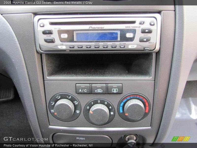 Electric Red Metallic / Gray 2005 Hyundai Elantra GLS Sedan