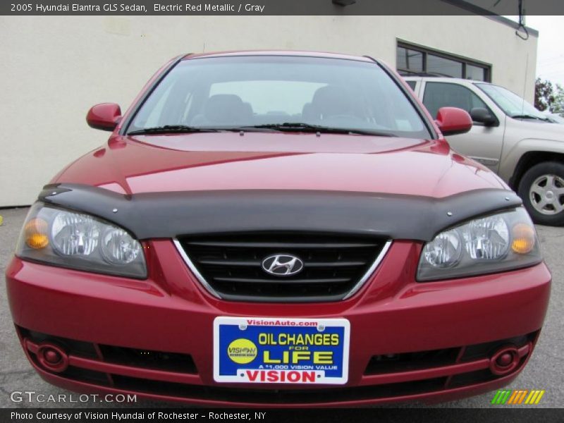 Electric Red Metallic / Gray 2005 Hyundai Elantra GLS Sedan
