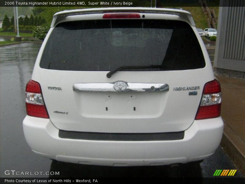 Super White / Ivory Beige 2006 Toyota Highlander Hybrid Limited 4WD