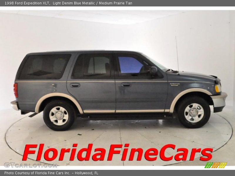 Light Denim Blue Metallic / Medium Prairie Tan 1998 Ford Expedition XLT