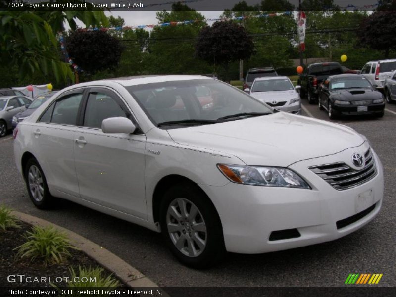 Super White / Ash 2009 Toyota Camry Hybrid