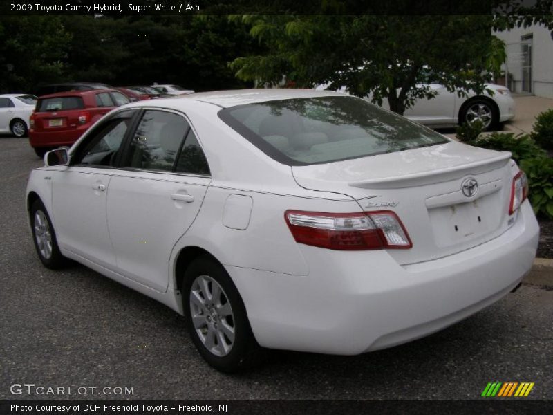 Super White / Ash 2009 Toyota Camry Hybrid