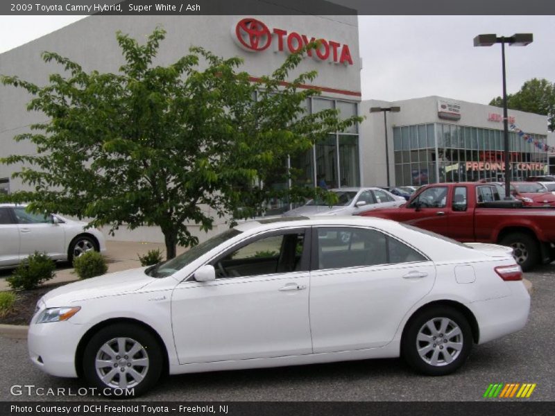 Super White / Ash 2009 Toyota Camry Hybrid