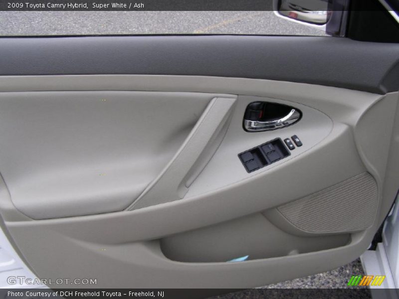 Super White / Ash 2009 Toyota Camry Hybrid