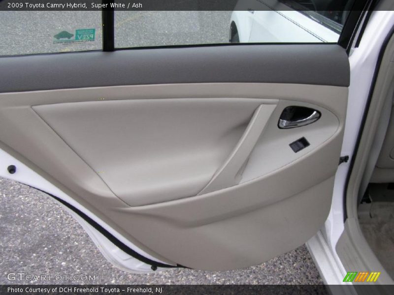 Super White / Ash 2009 Toyota Camry Hybrid