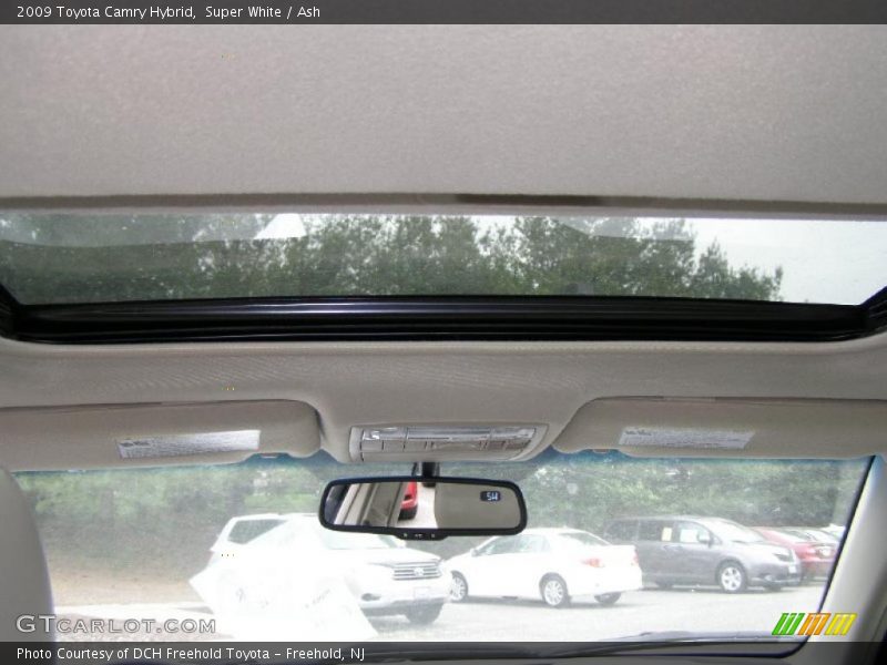 Super White / Ash 2009 Toyota Camry Hybrid