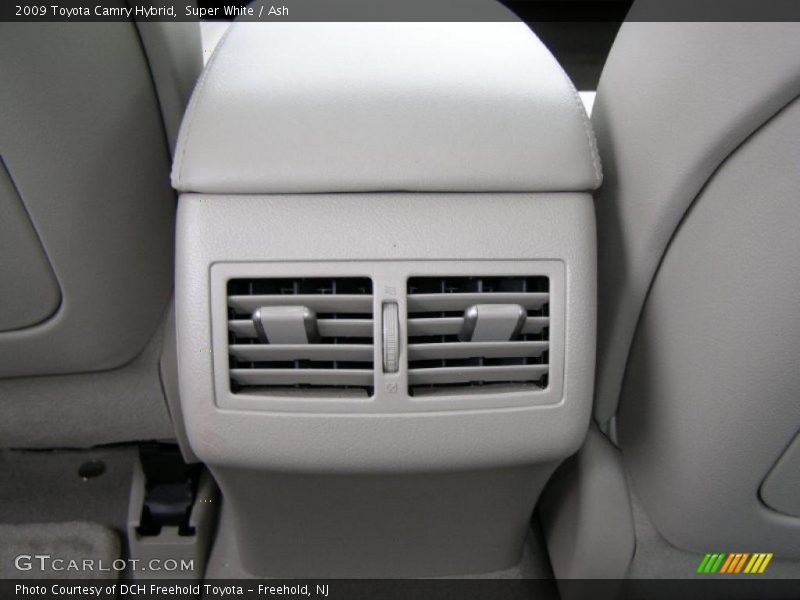 Super White / Ash 2009 Toyota Camry Hybrid