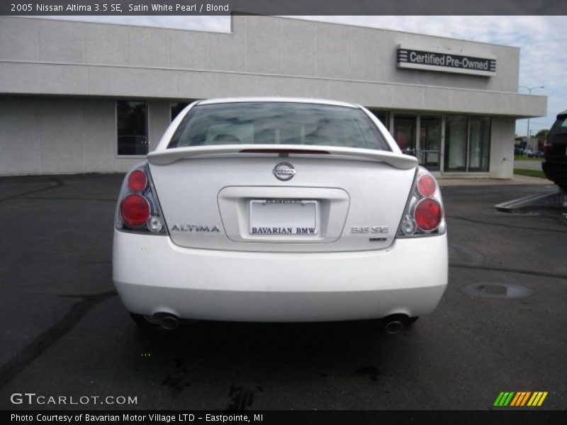 Satin White Pearl / Blond 2005 Nissan Altima 3.5 SE
