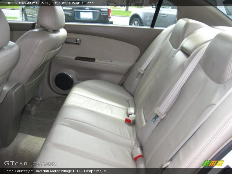 Satin White Pearl / Blond 2005 Nissan Altima 3.5 SE