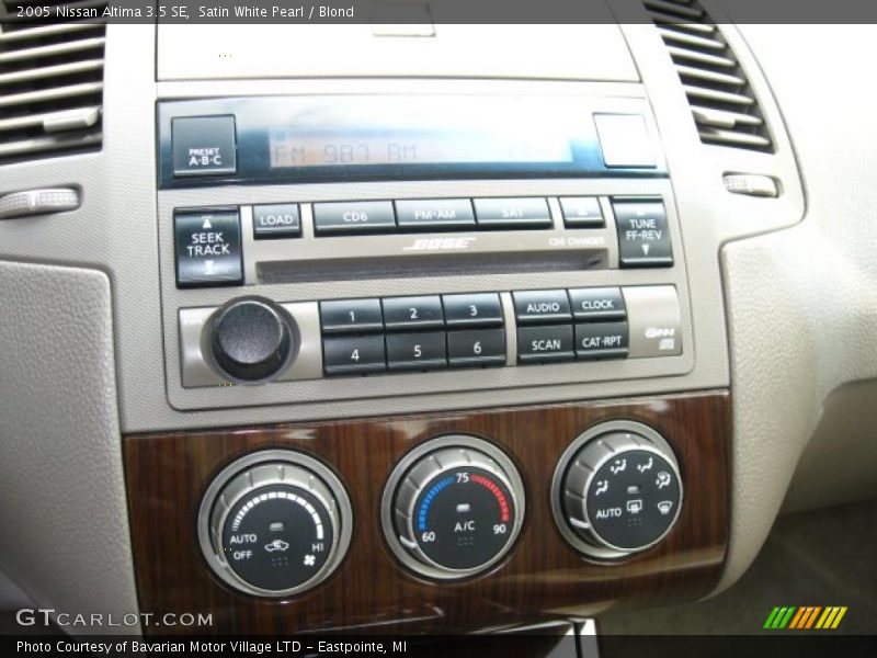 Satin White Pearl / Blond 2005 Nissan Altima 3.5 SE