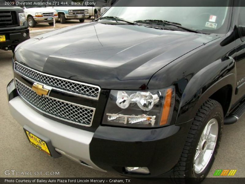 Black / Ebony 2009 Chevrolet Avalanche Z71 4x4