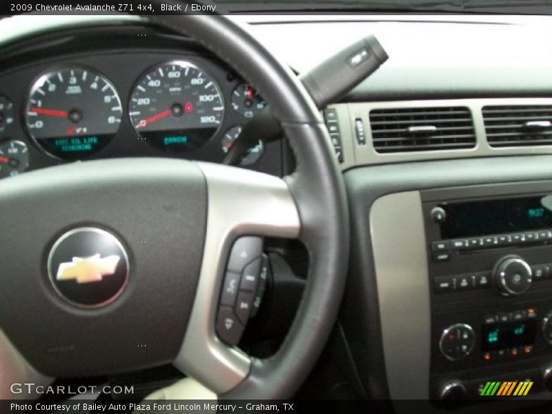 Black / Ebony 2009 Chevrolet Avalanche Z71 4x4