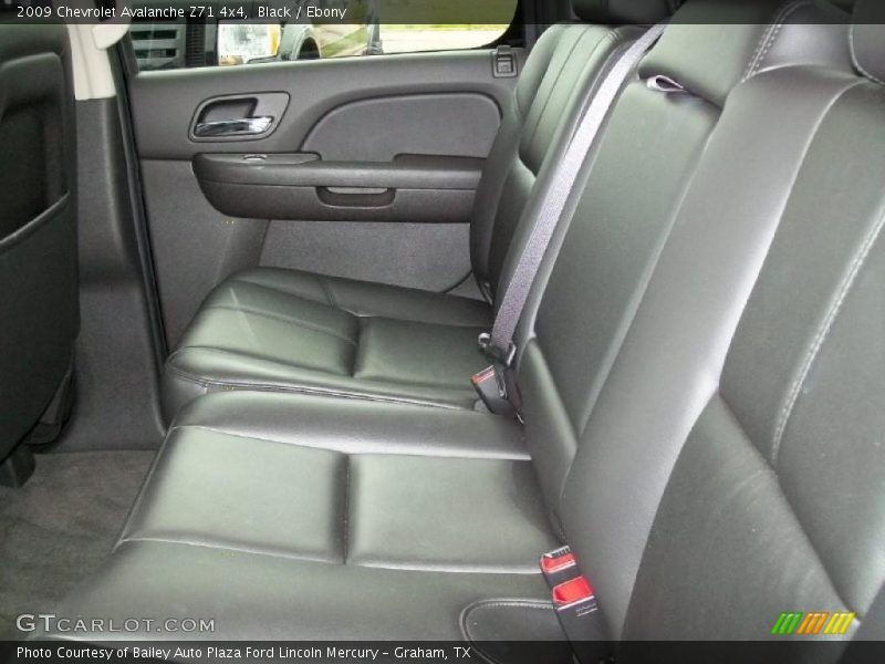 Black / Ebony 2009 Chevrolet Avalanche Z71 4x4