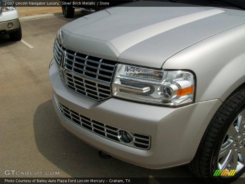 Silver Birch Metallic / Stone 2007 Lincoln Navigator Luxury