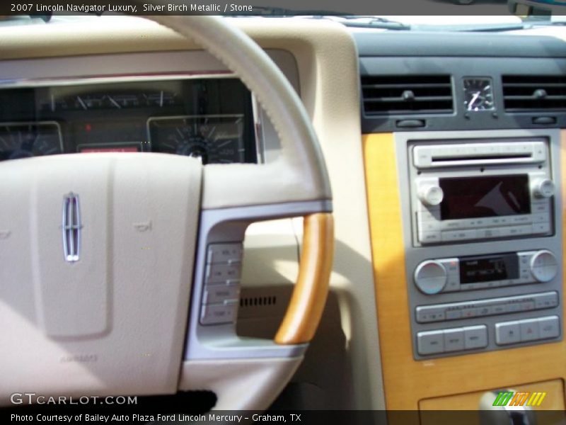Silver Birch Metallic / Stone 2007 Lincoln Navigator Luxury