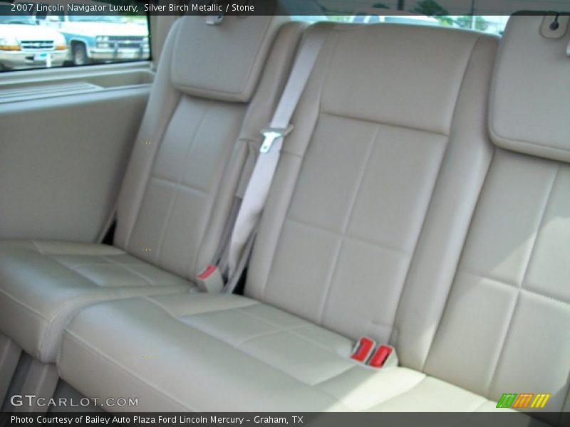 Silver Birch Metallic / Stone 2007 Lincoln Navigator Luxury