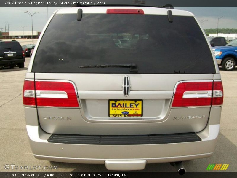 Silver Birch Metallic / Stone 2007 Lincoln Navigator Luxury