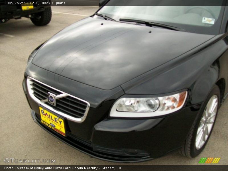 Black / Quartz 2009 Volvo S40 2.4i