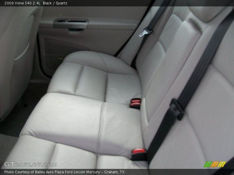 Black / Quartz 2009 Volvo S40 2.4i