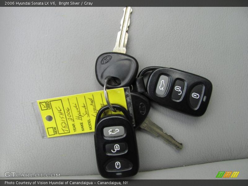 Bright Silver / Gray 2006 Hyundai Sonata LX V6