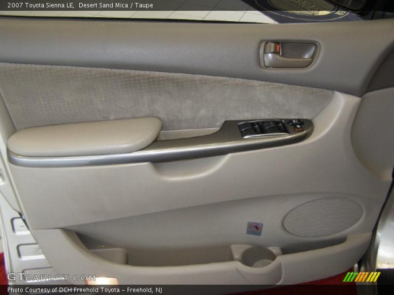 Desert Sand Mica / Taupe 2007 Toyota Sienna LE