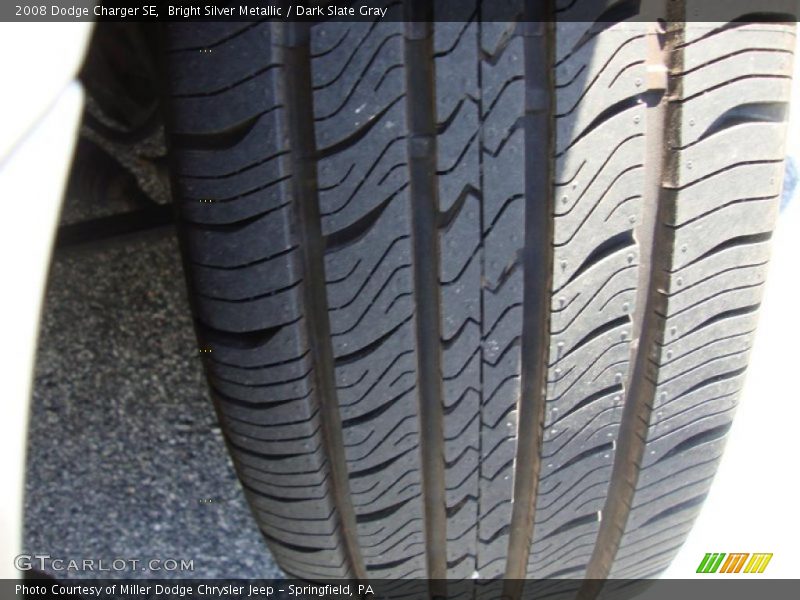 Bright Silver Metallic / Dark Slate Gray 2008 Dodge Charger SE