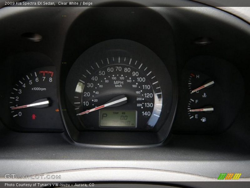 Clear White / Beige 2009 Kia Spectra EX Sedan