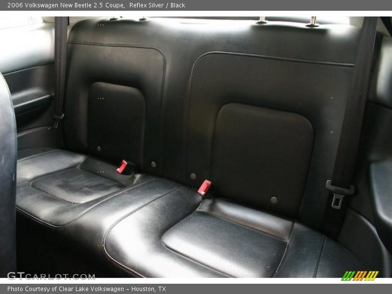 Reflex Silver / Black 2006 Volkswagen New Beetle 2.5 Coupe