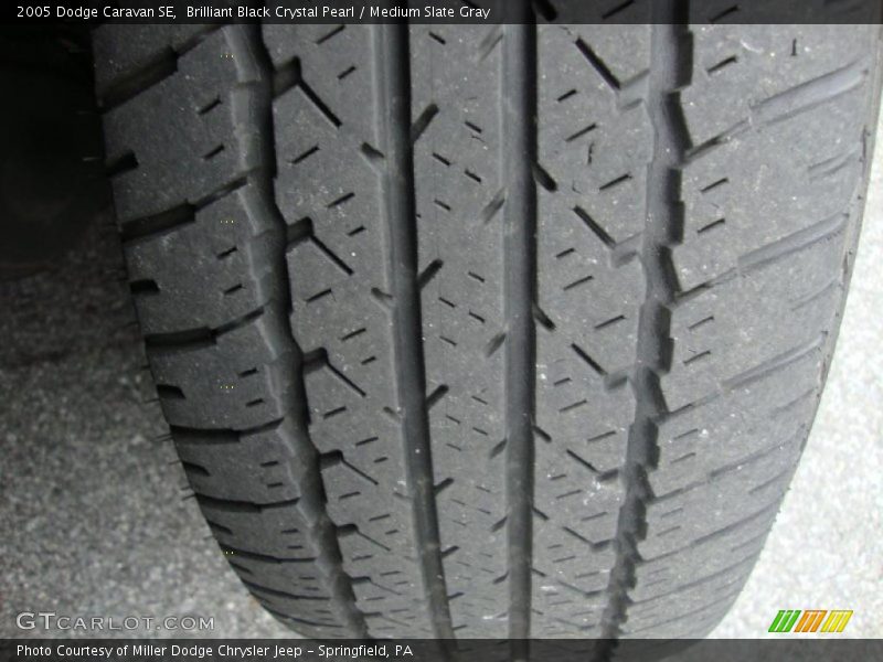 Brilliant Black Crystal Pearl / Medium Slate Gray 2005 Dodge Caravan SE