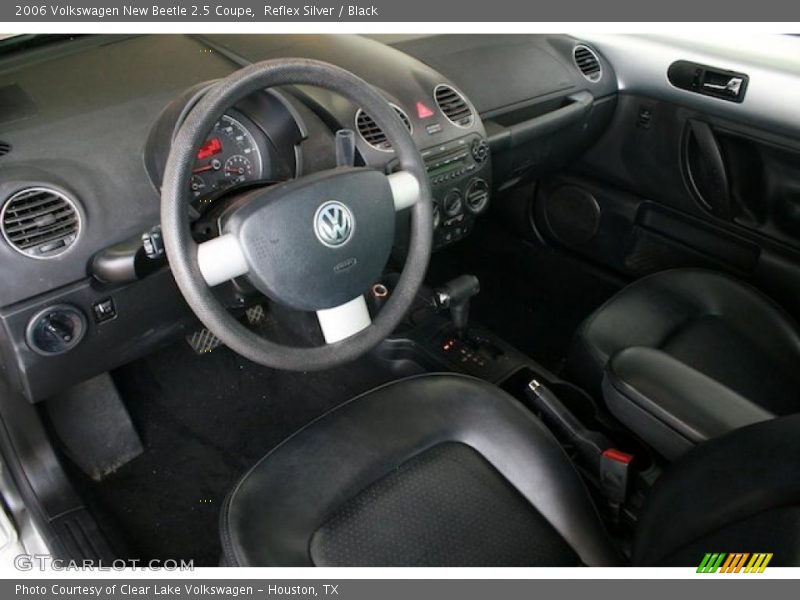 Reflex Silver / Black 2006 Volkswagen New Beetle 2.5 Coupe