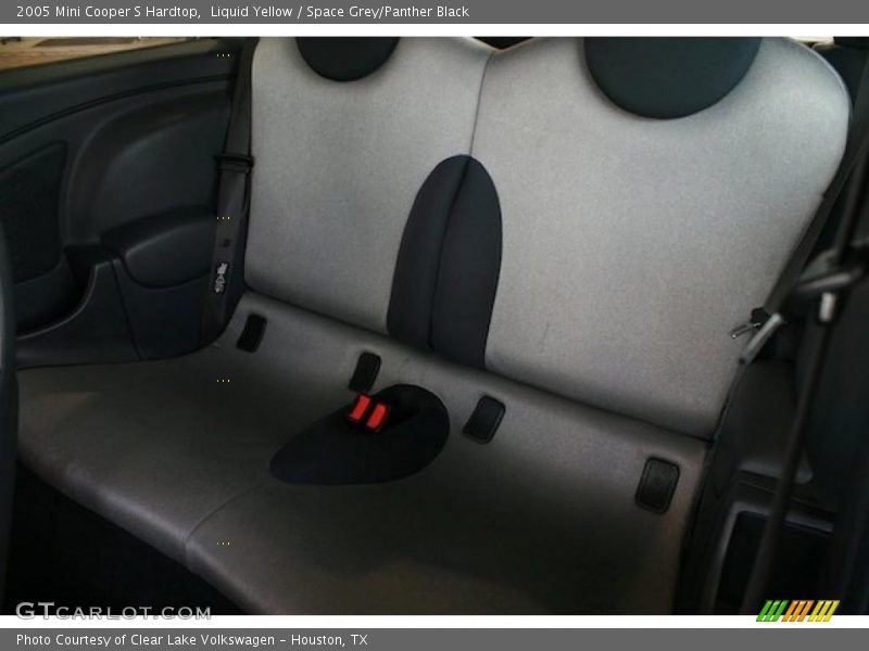 Liquid Yellow / Space Grey/Panther Black 2005 Mini Cooper S Hardtop