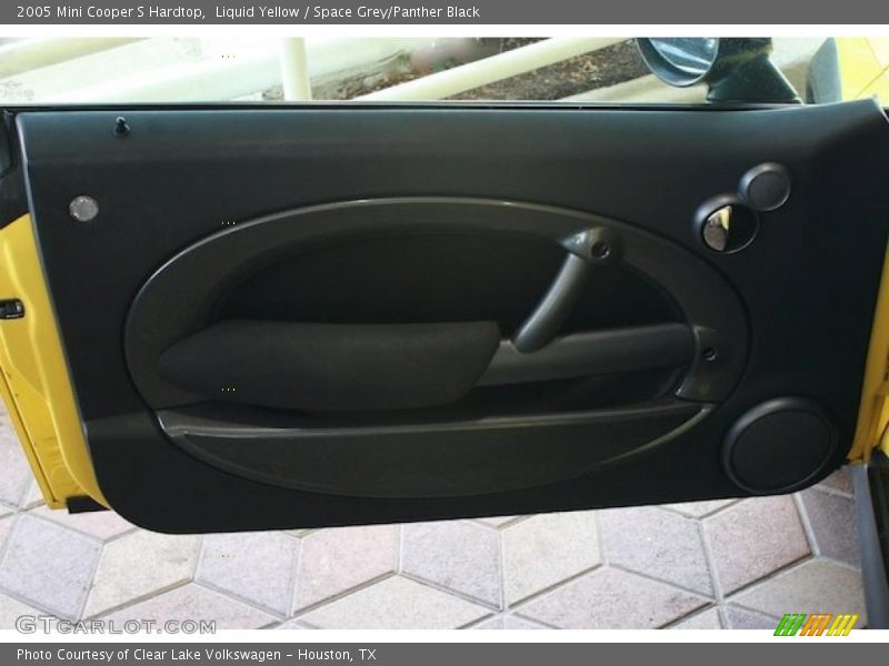 Liquid Yellow / Space Grey/Panther Black 2005 Mini Cooper S Hardtop