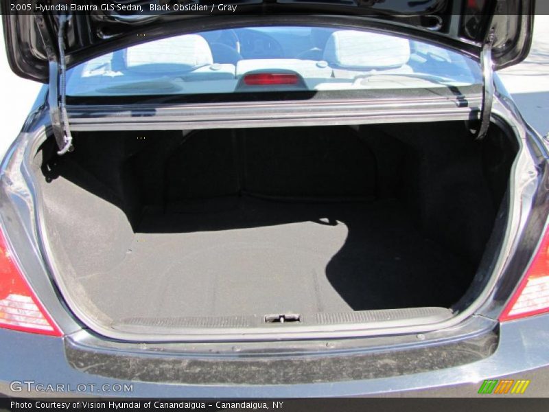 Black Obsidian / Gray 2005 Hyundai Elantra GLS Sedan