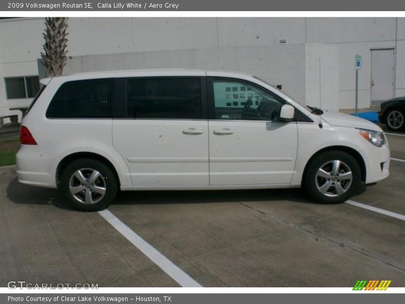 Calla Lilly White / Aero Grey 2009 Volkswagen Routan SE