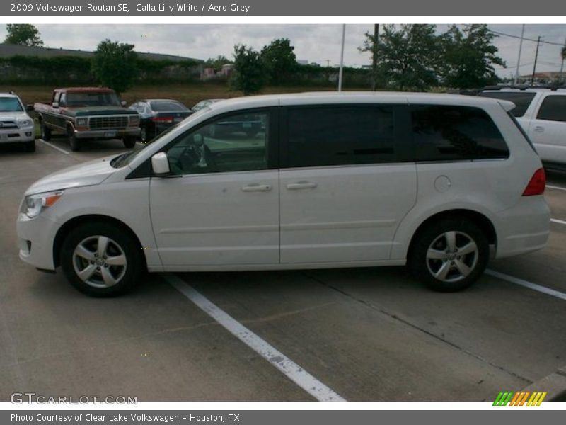Calla Lilly White / Aero Grey 2009 Volkswagen Routan SE