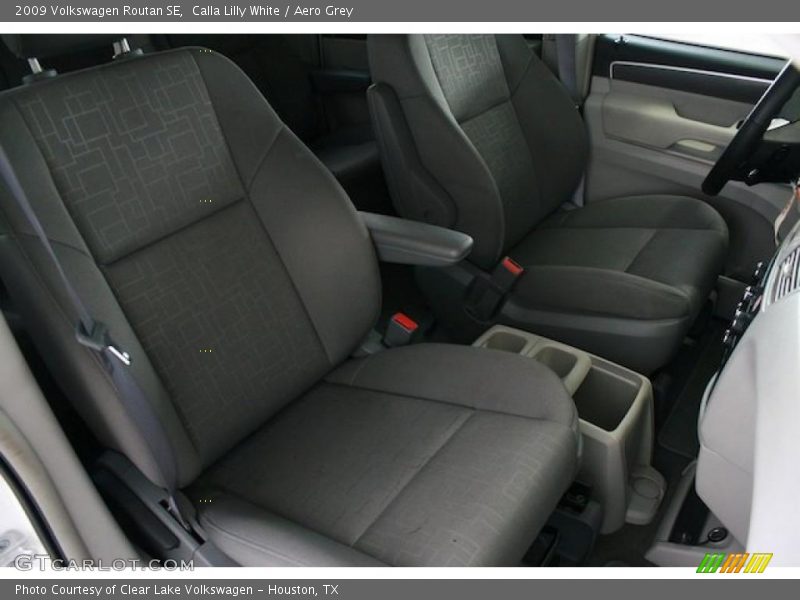 Calla Lilly White / Aero Grey 2009 Volkswagen Routan SE