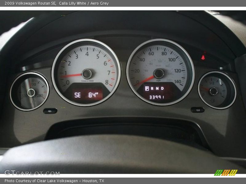 Calla Lilly White / Aero Grey 2009 Volkswagen Routan SE