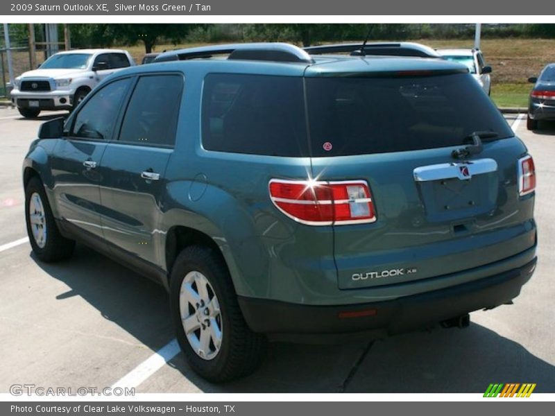 Silver Moss Green / Tan 2009 Saturn Outlook XE
