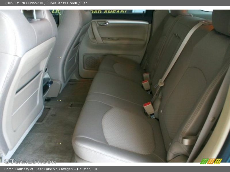 Silver Moss Green / Tan 2009 Saturn Outlook XE