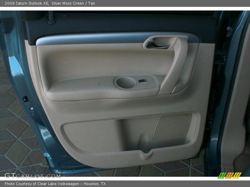 Silver Moss Green / Tan 2009 Saturn Outlook XE