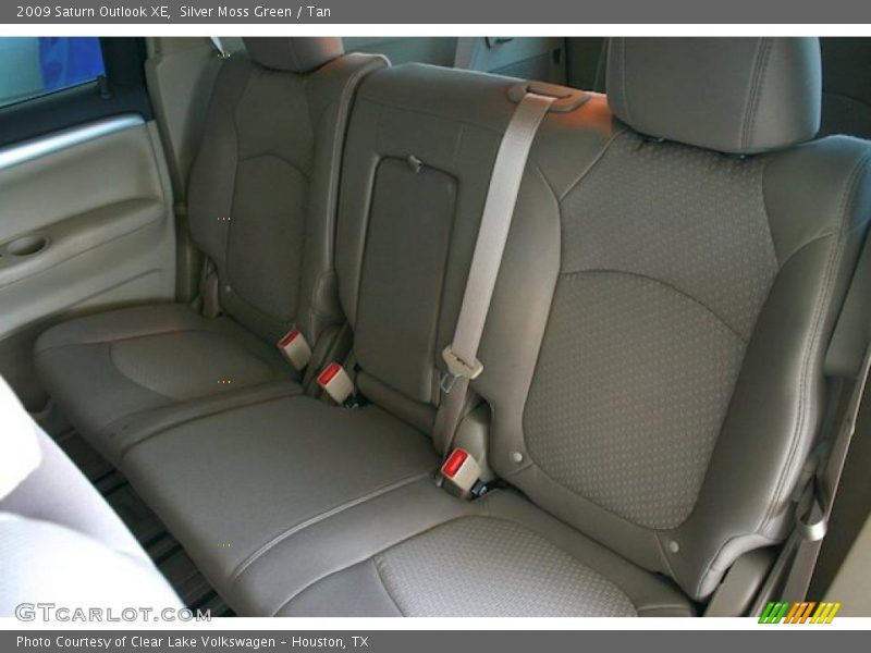 Silver Moss Green / Tan 2009 Saturn Outlook XE